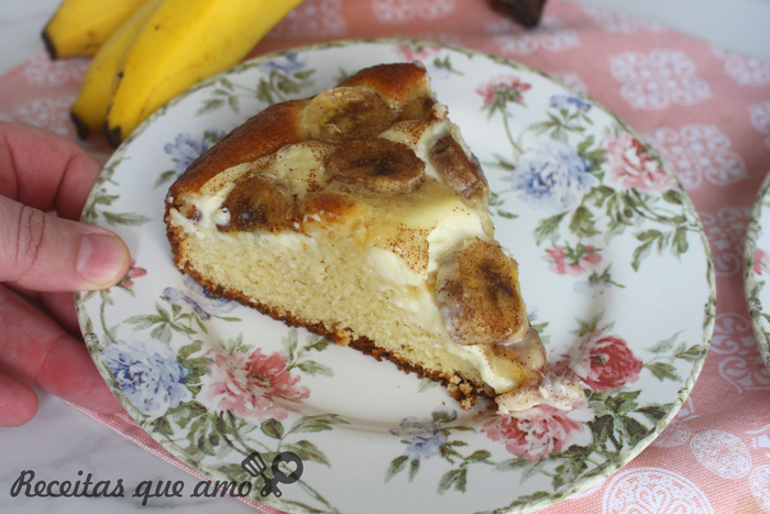 Bolo de banana cremoso
