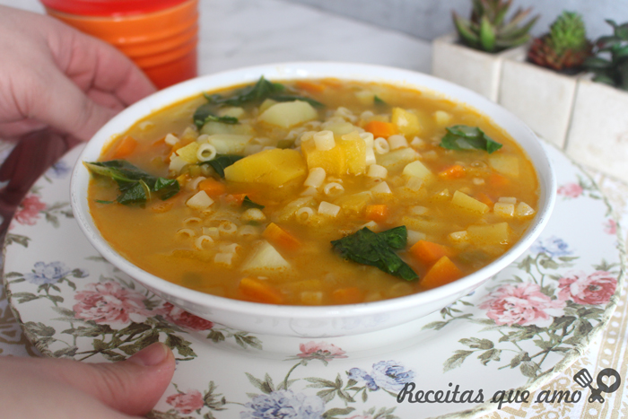 Sopa de legumes Sopa de legumes