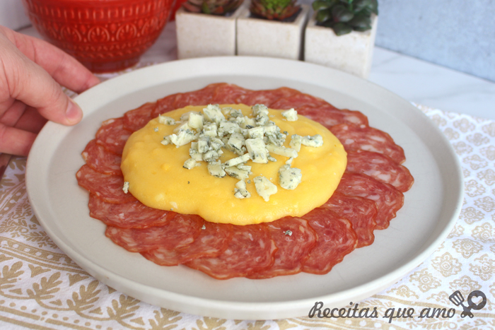 Polenta cremosa italiana