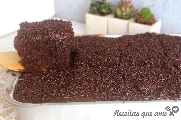 Bolo gelado de chocolate