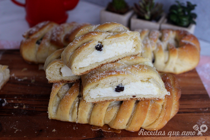 Pão doce de ricota e passas Pão doce de ricota e passas