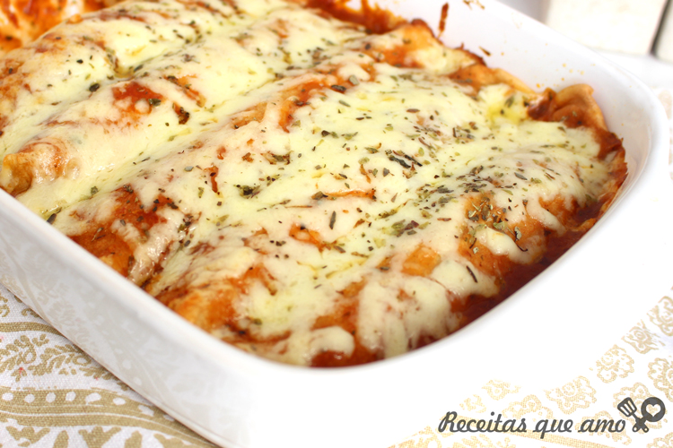 Panqueca de carne com queijo