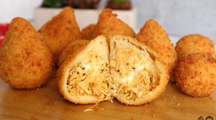 Coxinha com massa de batata