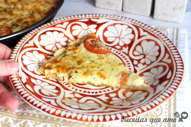 Pizza com massa de batata Pizza com massa de batata