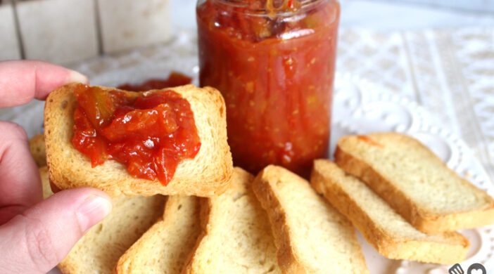 Geleia de tomate com pimenta