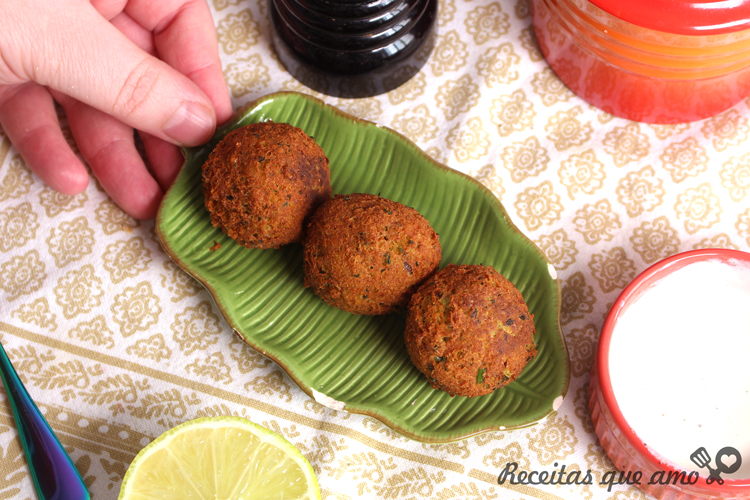 Como fazer falafel