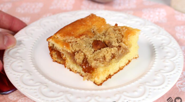 Bolo cuca de doce de leite