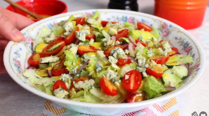 SALADA TROPICAL