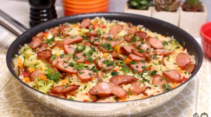ARROZ COM LINGUIÇA EM UMA PANELA SÓ