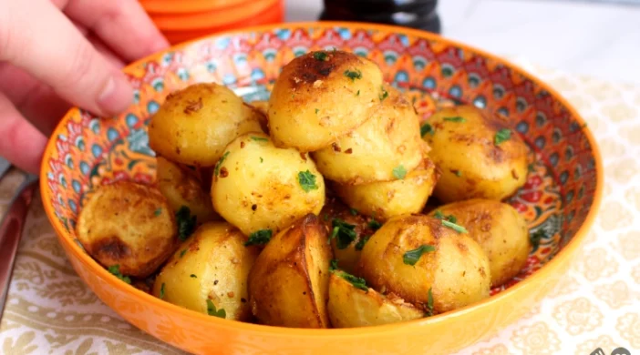 BATATA DOURADA NA FRIGIDEIRA